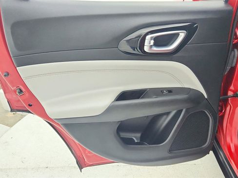 Used 2023 Jeep Compass Limited image 25