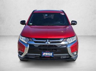 Used 2018 Mitsubishi Outlander SE video 2