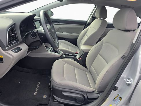Used 2018 Hyundai Elantra Value Edition FWD image 12