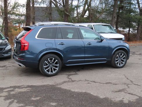 Used 2018 Volvo XC90 T6 Momentum image 7