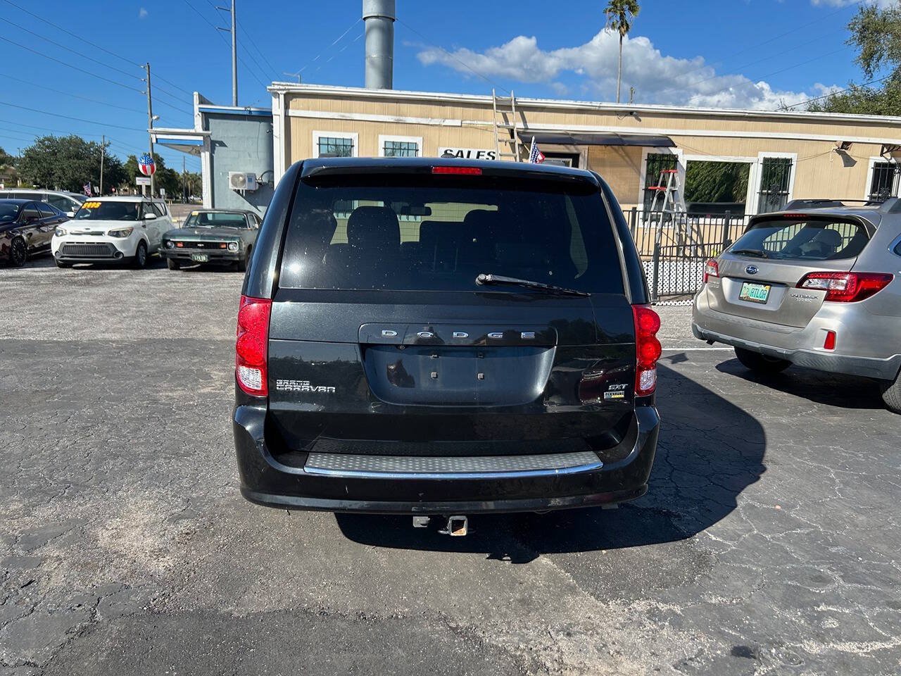 Used 2019 Dodge Grand Caravan SXT FWD image 5