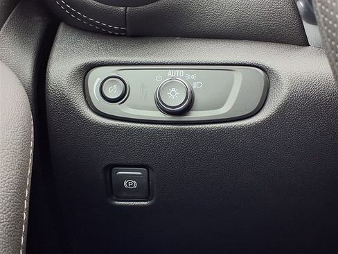 New 2026 Chevrolet Blazer LT image 14