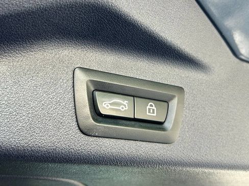 Used 2021 BMW X7 M50i AWD/4WD image 59