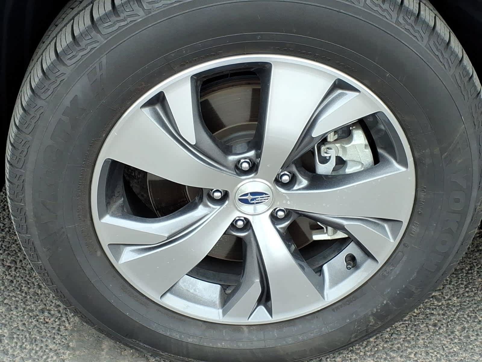 Used 2020 Subaru Ascent Premium w/ Convenience Package AWD/4WD image 12