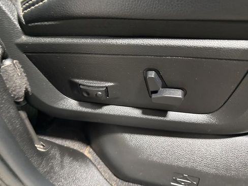 Used 2024 RAM 2500 Laramie w/ Safety Group AWD/4WD image 12