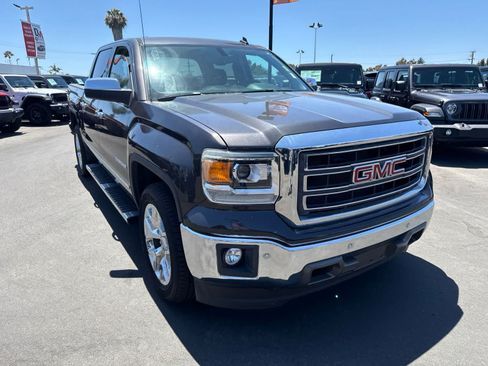 Used 2014 GMC Sierra 1500 SLT w/ SLT Crew Cab Value Package RWD image 9