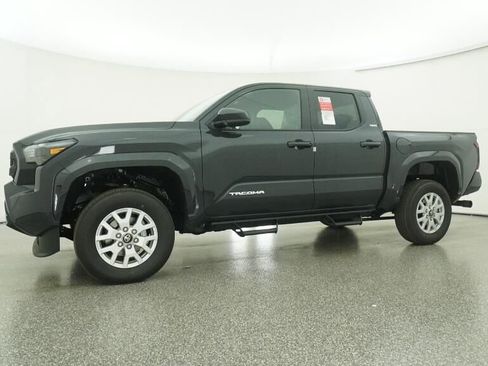 New 2025 Toyota Tacoma SR5 image 18