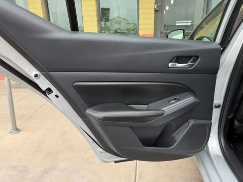 Used 2022 Nissan Altima 2.5 SR FWD image 21