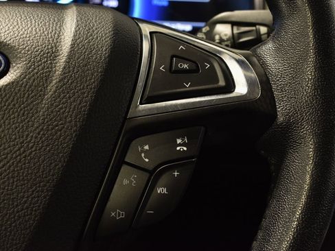 Used 2022 Ford Edge SEL image 18