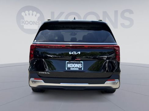 New 2026 Kia Carnival SX FWD image 5
