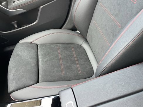 Used 2025 Mercedes-Benz CLA 250 4MATIC image 46