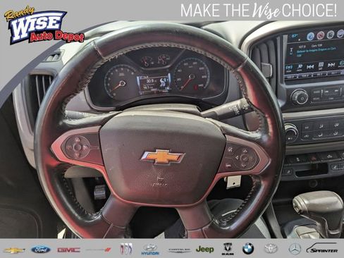 Used 2017 Chevrolet Colorado Z71 AWD/4WD image 12