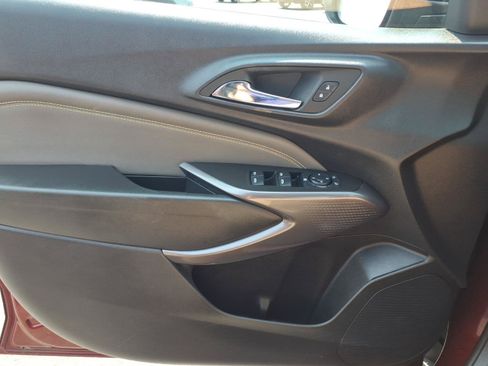 Used 2024 Chevrolet Trax ACTIV FWD image 21