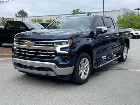 Used 2023 Chevrolet Silverado 1500 LTZ AWD/4WD image 3