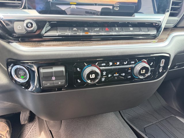 Used 2026 Chevrolet Silverado 1500 LT AWD/4WD image 24