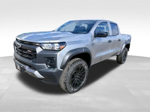 New 2026 Chevrolet Colorado Trail Boss AWD/4WD image 2