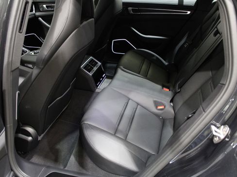 Used 2023 Porsche Panamera Platinum Edition image 21