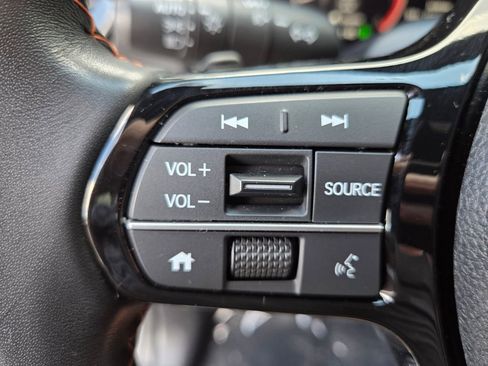 Used 2023 Honda Pilot Sport image 22