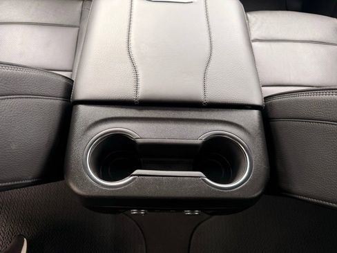 Used 2025 GMC Yukon Denali image 32