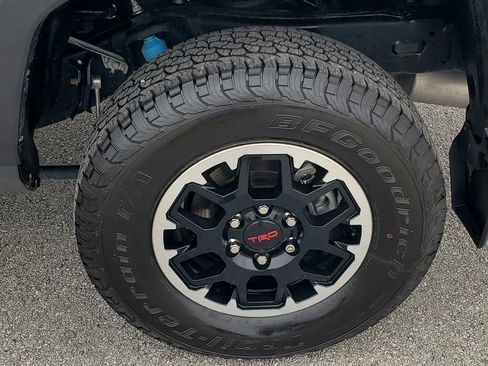 Used 2024 Toyota Tacoma TRD Off-Road AWD/4WD image 33