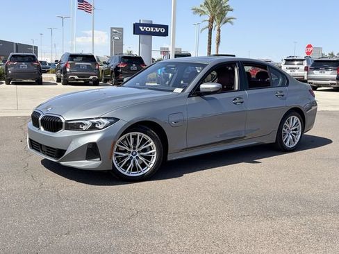 Used 2023 BMW 330e xDrive w/ Premium Package AWD/4WD image 2