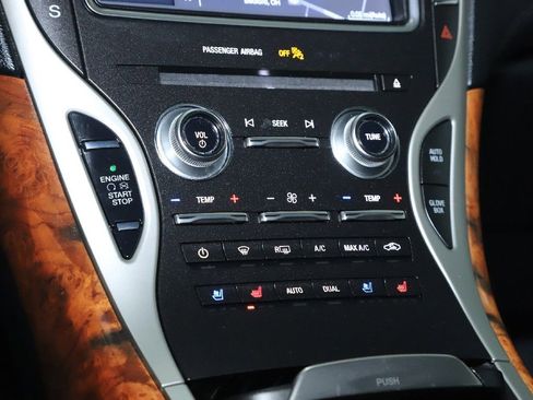 Used 2019 Lincoln Nautilus Reserve image 27