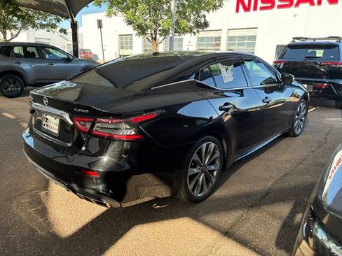 Used 2023 Nissan Maxima Platinum w/ Sport Mat Group FWD image 4