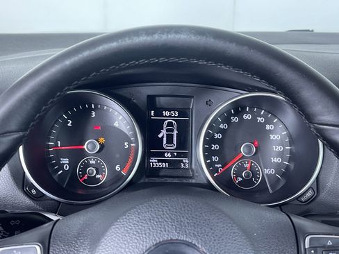 Used 2012 Volkswagen Golf TDI image 17