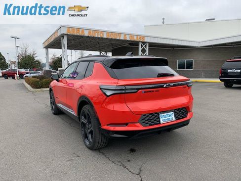 New 2026 Chevrolet Equinox EV RS w/ Convenience Package II AWD/4WD image 5