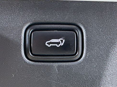 Used 2023 Kia EV6 Wind RWD image 29