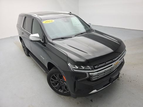 Used 2024 Chevrolet Tahoe Premier w/ Premium Package image 2