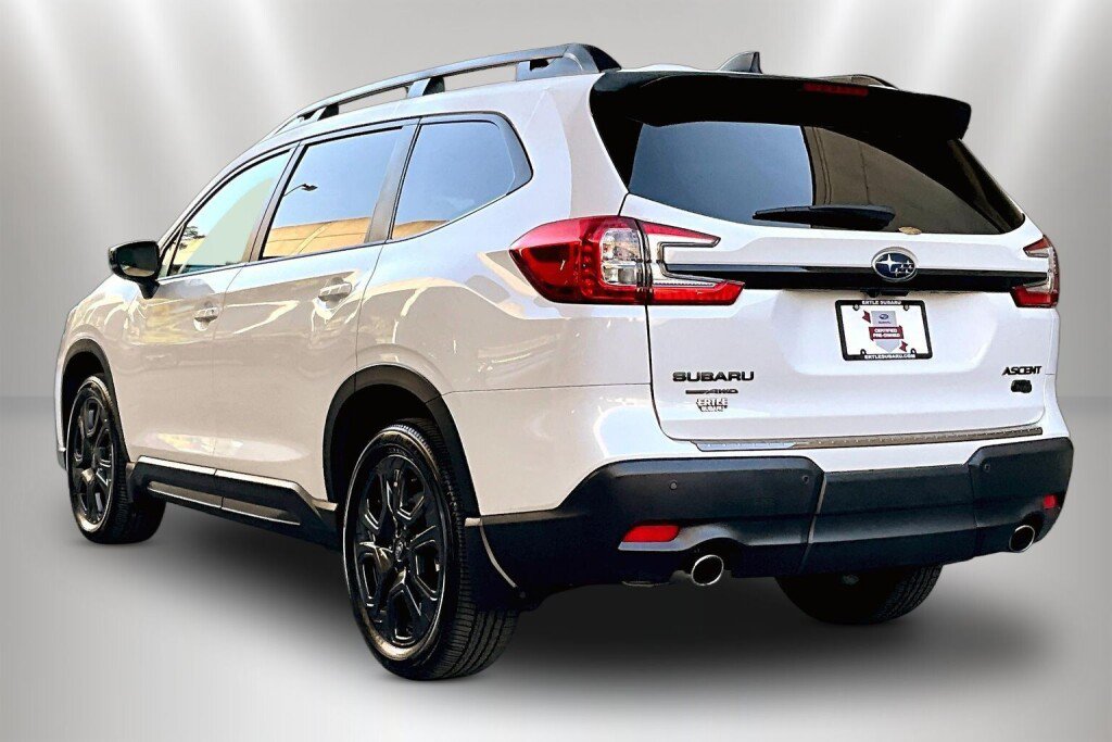 Certified 2026 Subaru Ascent Bronze Edition AWD/4WD image 4
