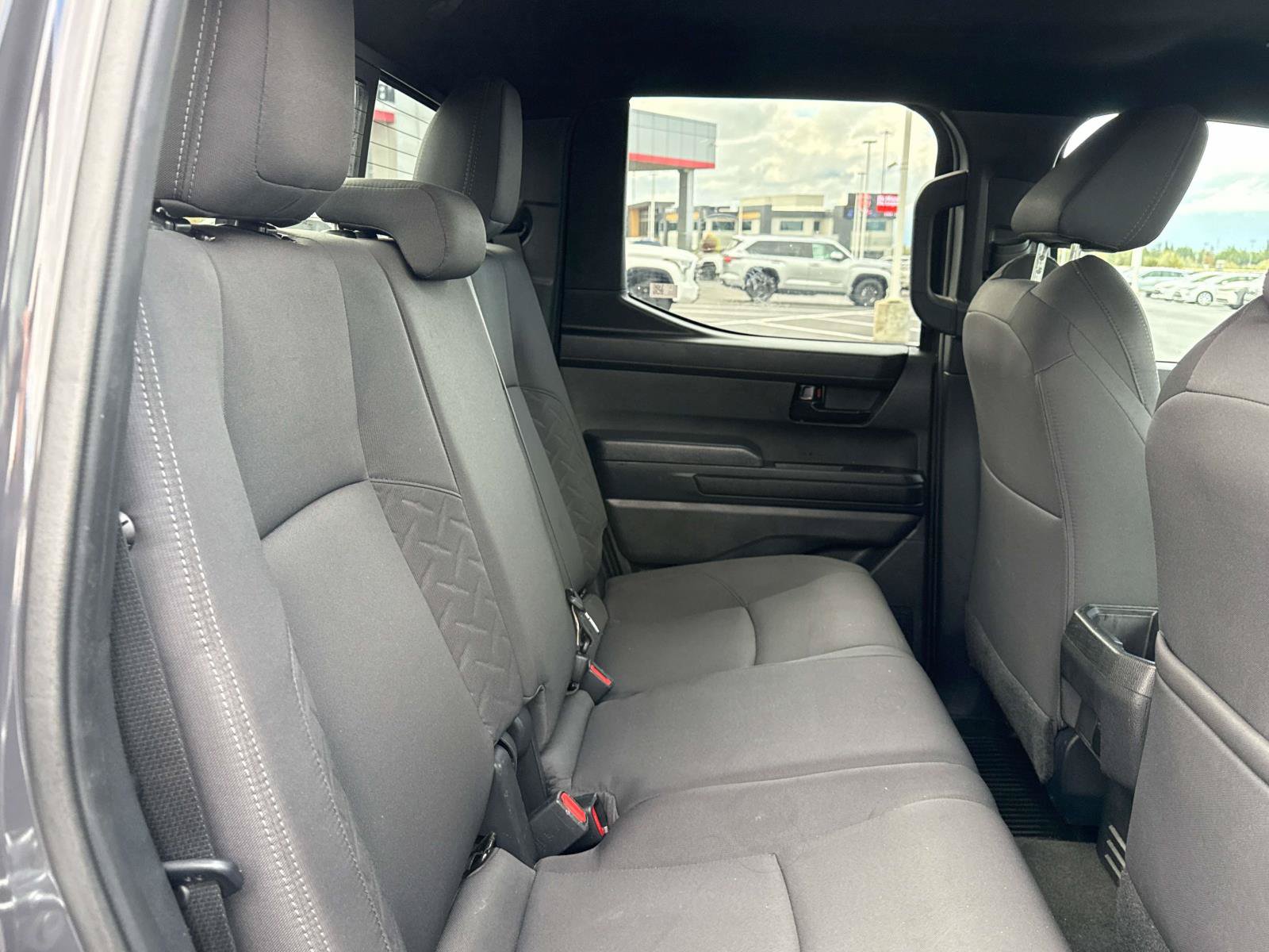 Used 2024 Toyota Tacoma SR5 AWD/4WD image 17