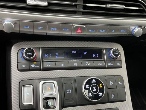 Used 2021 Hyundai Palisade SEL w/ Premium Package AWD/4WD image 29
