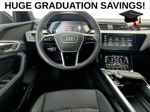 Used 2024 Audi Q8 e-tron Premium Plus w/ Premium Plus Package AWD/4WD image 7