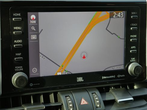 Used 2020 Toyota RAV4 Limited image 12