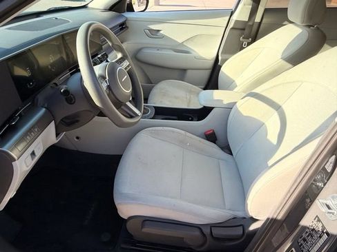 Used 2026 Hyundai Kona SE FWD image 9
