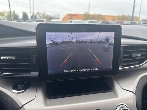 Used 2023 Ford Explorer XLT w/ Equipment Group 202A AWD/4WD image 26