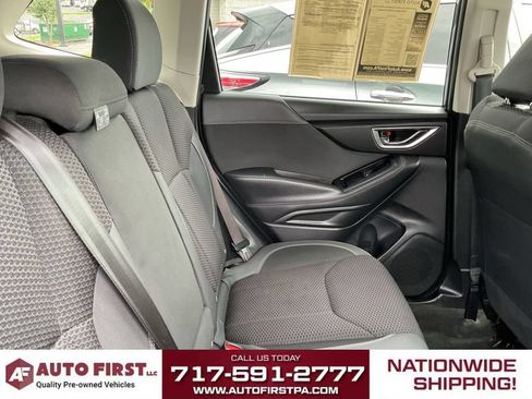 Used 2019 Subaru Forester Premium w/ All-Weather Package AWD/4WD image 12