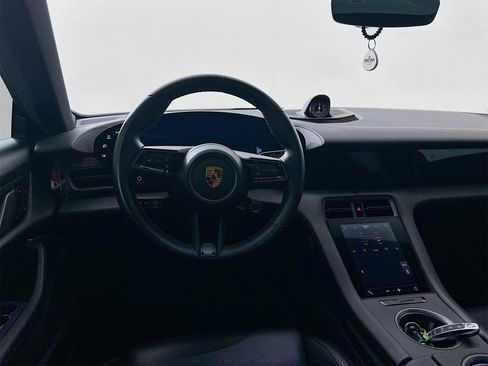 Used 2020 Porsche Taycan 4S image 24