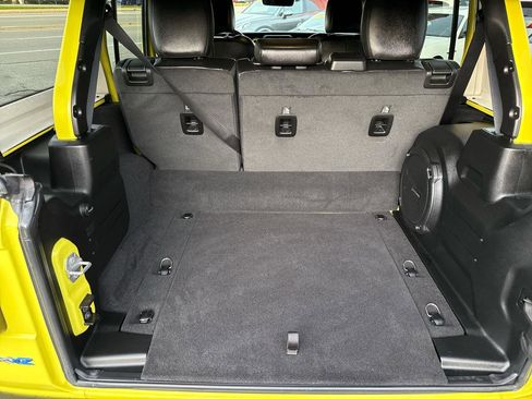 Used 2023 Jeep Wrangler Unlimited Sahara w/ Cold Weather Group image 24