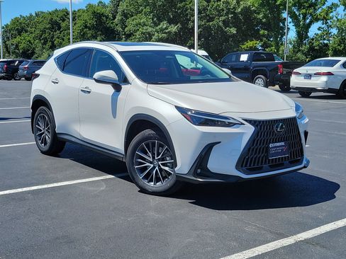 Used 2023 Lexus NX 350 AWD image 2