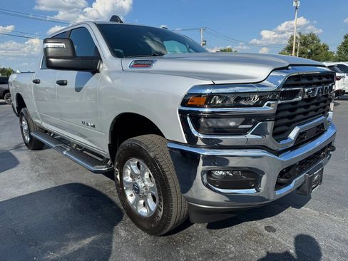 Used 2026 RAM 2500 Big Horn AWD/4WD image 12