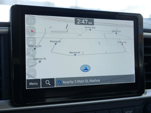 Used 2024 Hyundai Venue Limited FWD image 19