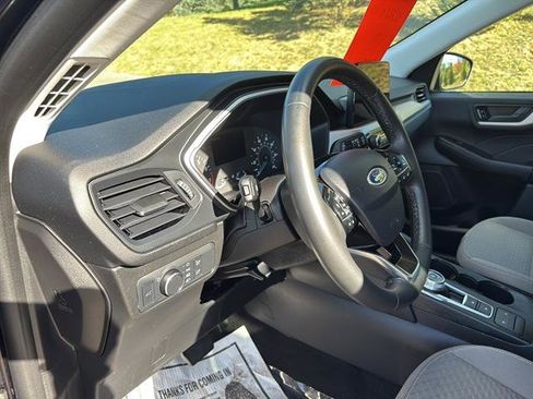 Certified 2022 Ford Escape SE w/ Convenience Package image 10