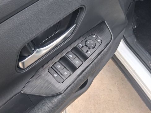 New 2026 Nissan Kicks SV FWD image 12