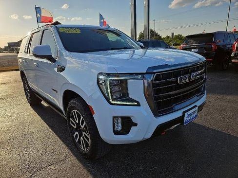 Used 2023 GMC Yukon AT4 AWD/4WD image 11