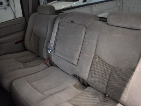 Used 2005 Chevrolet Silverado 3500 LS w/ Heavy-Duty Power Package AWD/4WD image 7