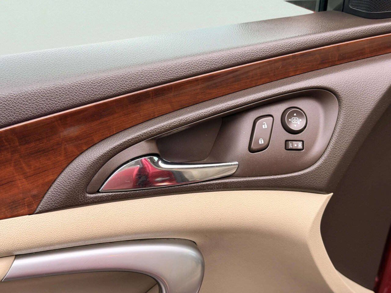 Used 2015 Buick Regal Premium FWD image 16
