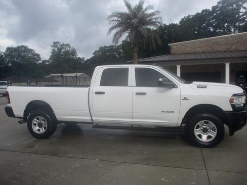 Used 2019 RAM 2500 Tradesman AWD/4WD image 2